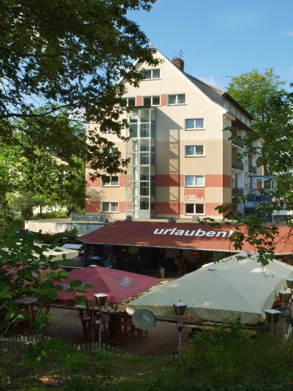 ホテルStrandhaus Heringsdorf ゼーバート・ヘリングスドルフ エクステリア 写真