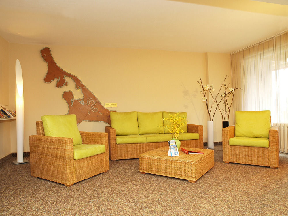 ホテルStrandhaus Heringsdorf ゼーバート・ヘリングスドルフ エクステリア 写真